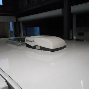 ルーフエアコンの施工事例02