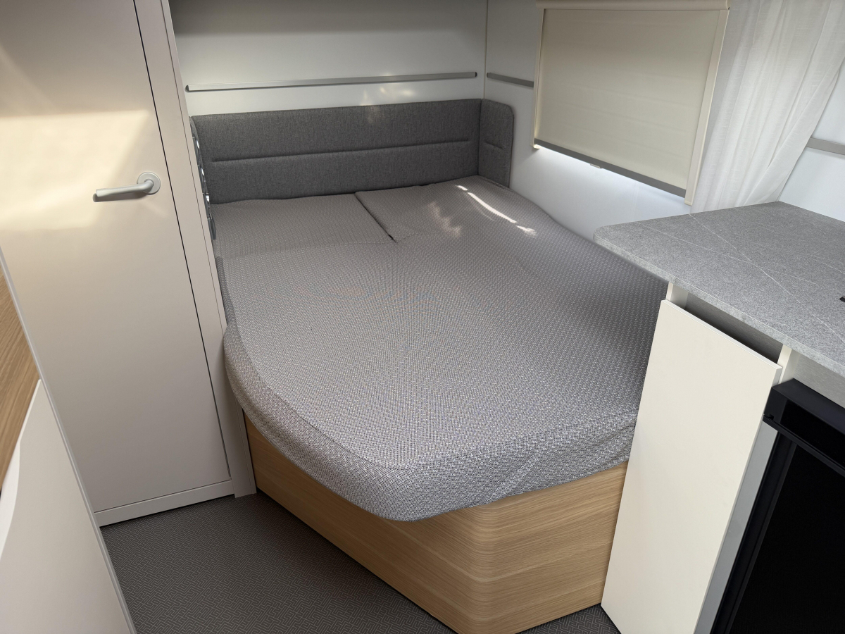 ADRIA ADORA 472 UP 令和8年登録未使用車!注目のトレーラー!の画像