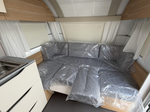 ADRIA ADORA 472 UP 令和8年登録未使用車!注目のトレーラー!の他画像5枚目