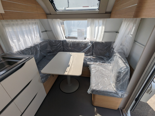 ADRIA ADORA 572 UT パノラマの空と暮らす、新しい旅のカタチ。の他画像5枚目