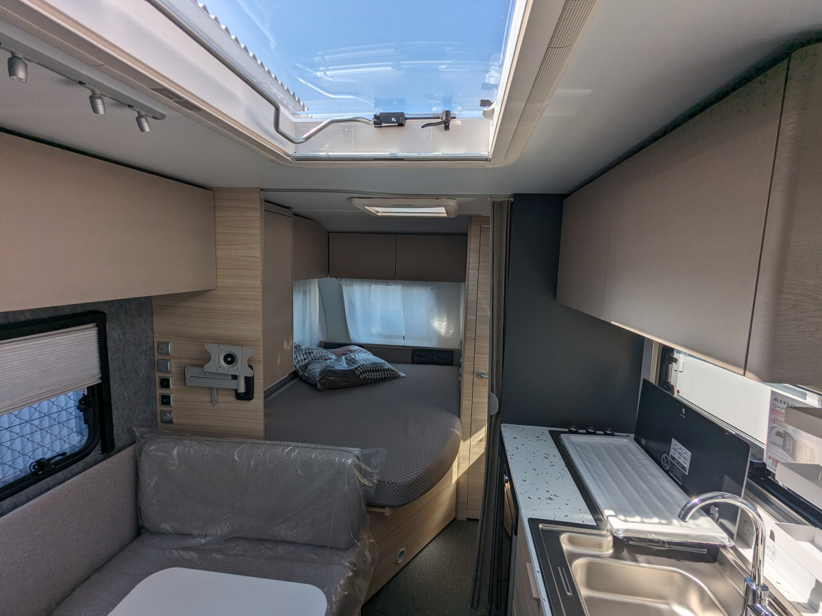 ADRIA ALTEA 472 PK 大人数でも使えるトレーラー!の画像