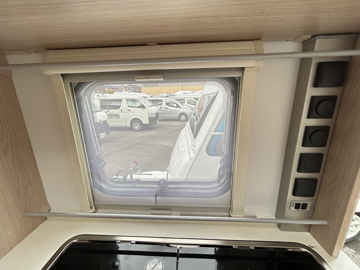 ADRIA AVIVA 400 PS 牽引免許不要!初心者の方も安心のキャンピングトレーラーの画像