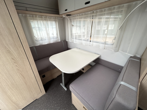 ADRIA AVIVA 400 PS 牽引免許不要!初心者の方も安心のキャンピングトレーラーの他画像6枚目