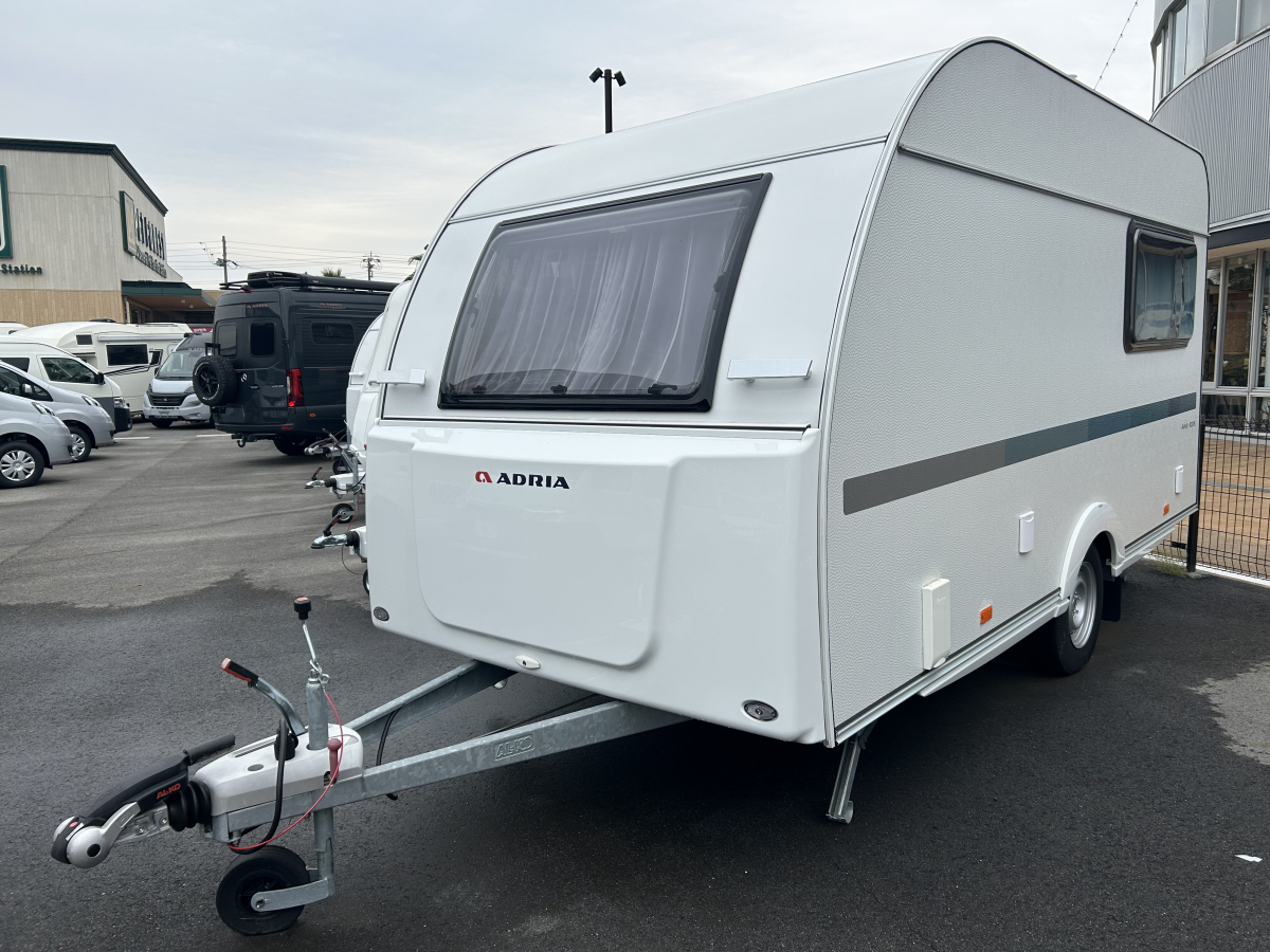 ADRIA AVIVA 400 PS 牽引免許不要!初心者の方も安心のキャンピングトレーラーの画像