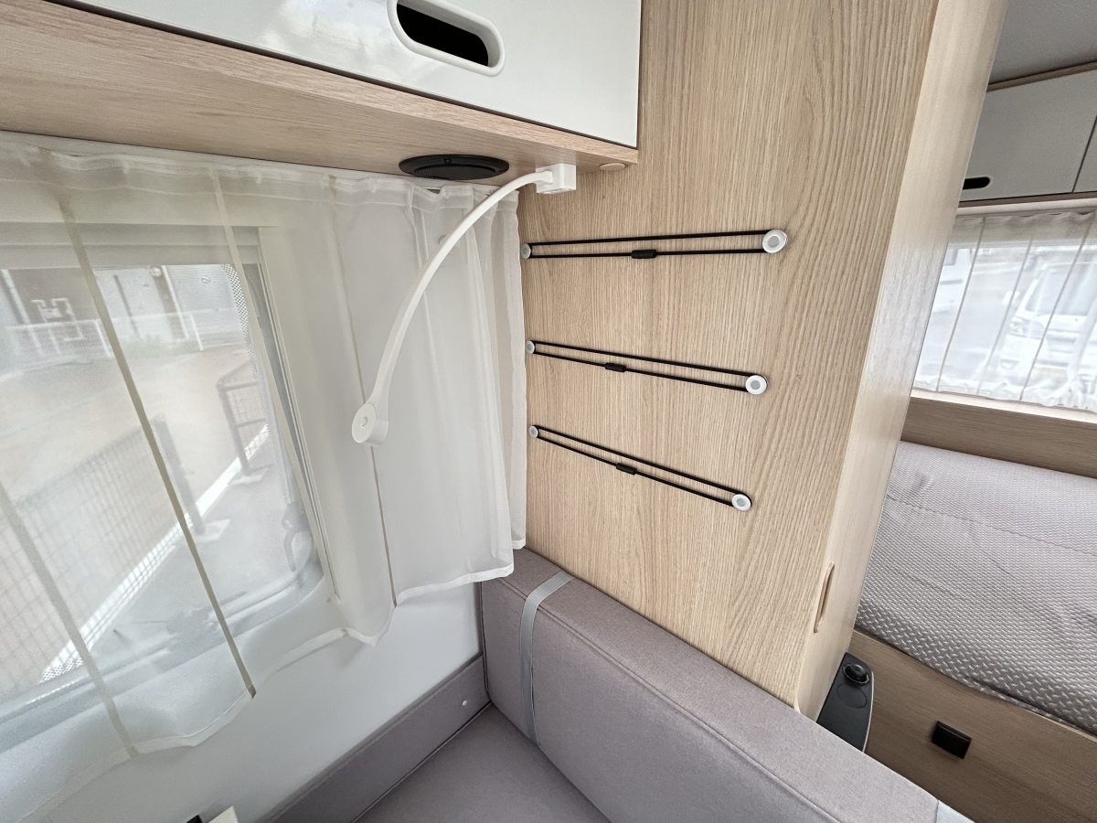 ADRIA AVIVA 400 PS 牽引免許不要!初心者の方も安心のキャンピングトレーラーの画像