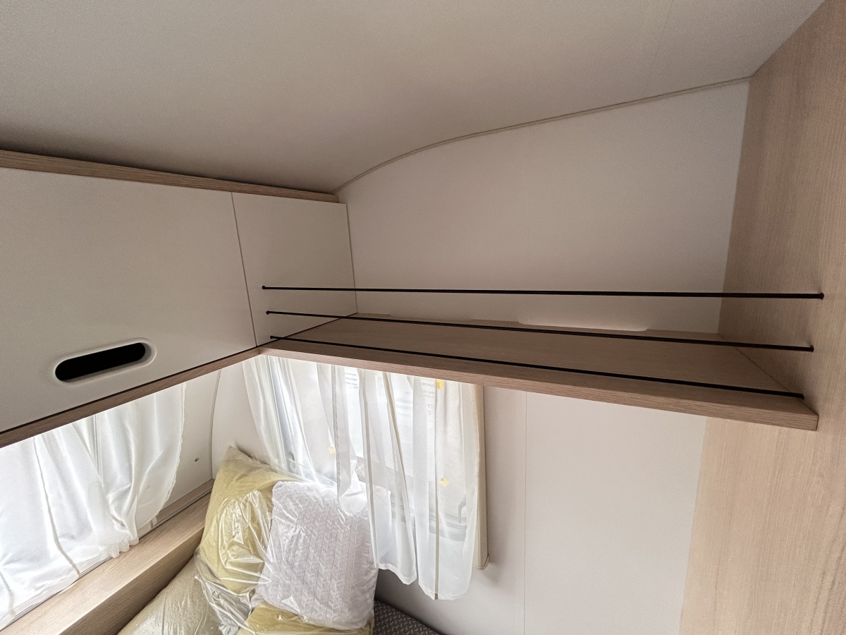 ADRIA AVIVA 400 PS 牽引免許不要!初心者の方も安心のキャンピングトレーラーの画像