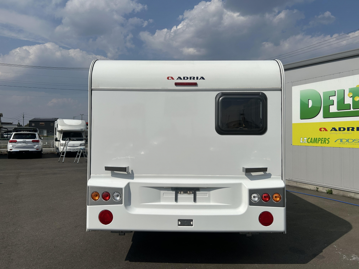 ADRIA AVIVA 442 PH ちょうどいいサイズに充実した室内!充実した室内装備がたくさん付いています!の画像