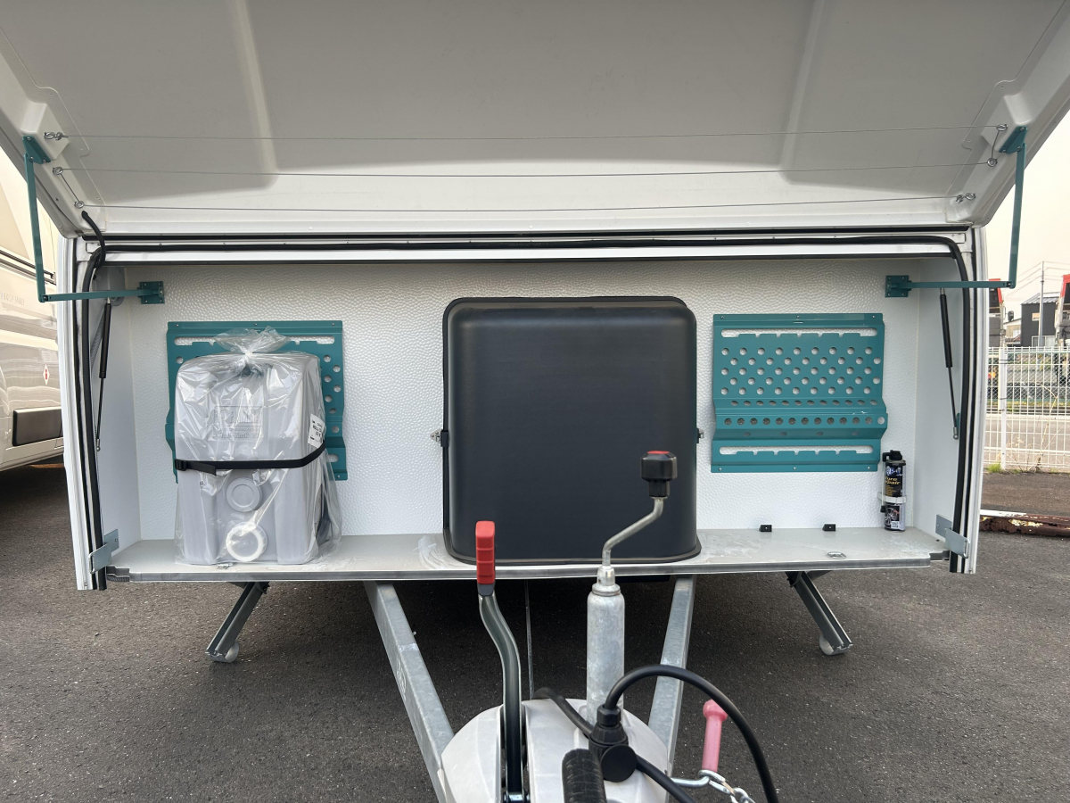 ADRIA AVIVA 442 PH ちょうどいいサイズに充実した室内!充実した室内装備がたくさん付いています!の画像