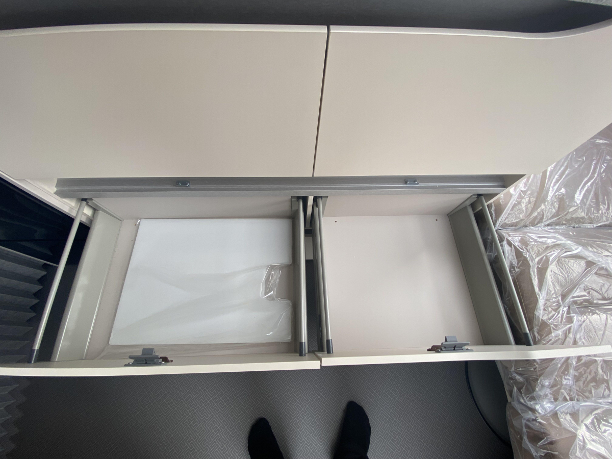 ADRIA ADORA 572 UT 令和7年登録未使用車!!お買い得な1台です!!の画像