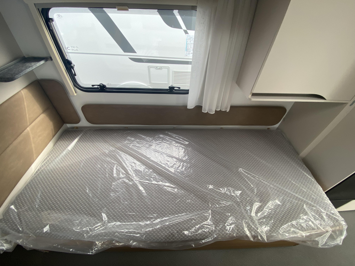 ADRIA ADORA 572 UT 令和7年登録未使用車!!お買い得な1台です!!の画像