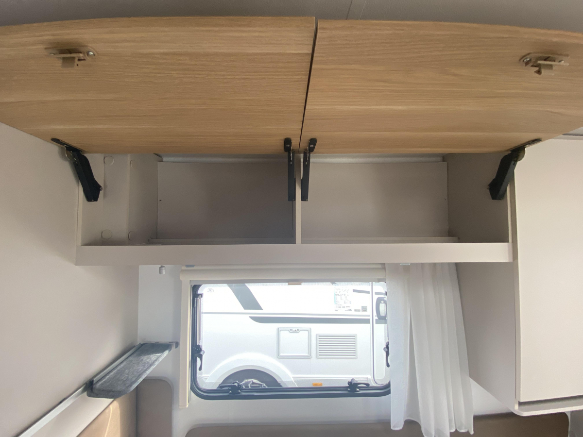 ADRIA ADORA 572 UT 令和7年登録未使用車!!お買い得な1台です!!の画像