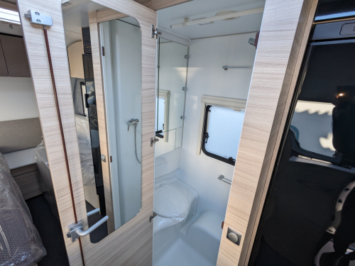ADRIA ALTEA 502 UL 欧州でも非常に人気の高いベストセラー・ミドルクラスモデルの他画像6枚目