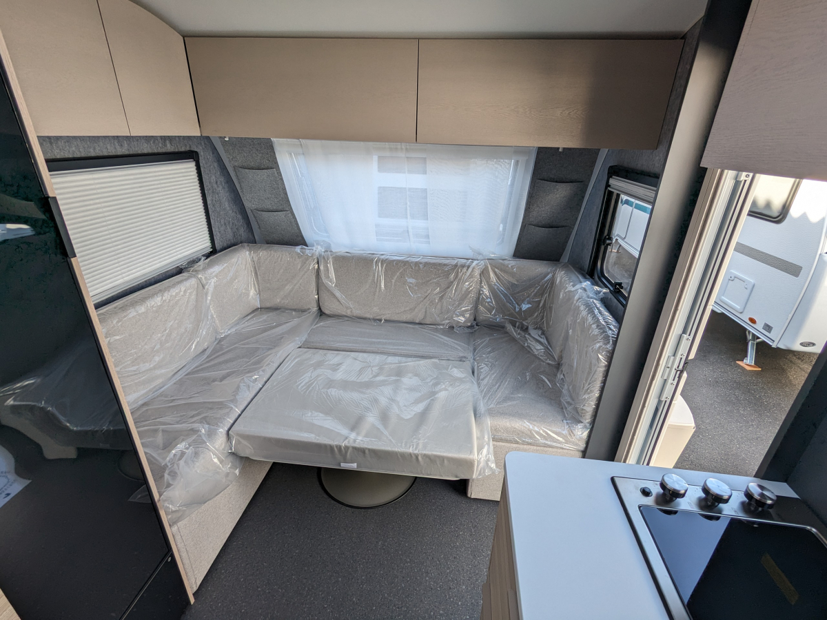 ADRIA ALTEA 502 UL 欧州でも非常に人気の高いベストセラー・ミドルクラスモデルの画像