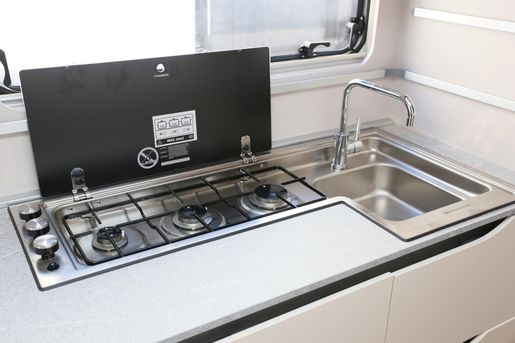 ADRIA ADORA 542 UL 新古車　ADORA 542 ULの画像