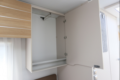 ADRIA ADORA 542 UL 新古車　ADORA 542 ULの他画像6枚目