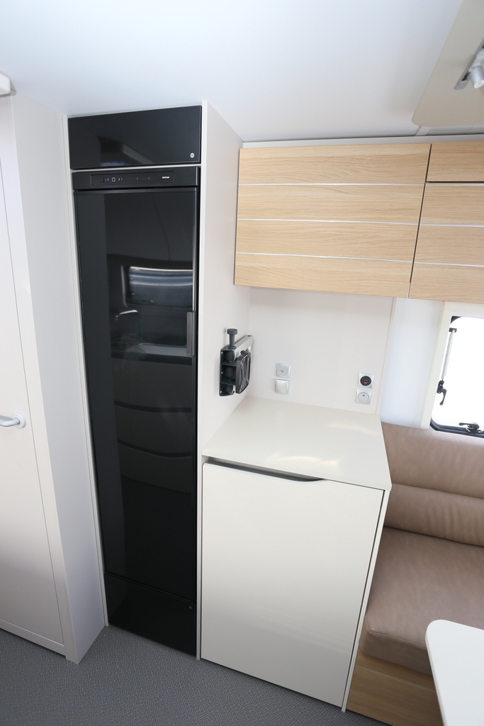 ADRIA ADORA 542 UL 新古車　ADORA 542 ULの画像