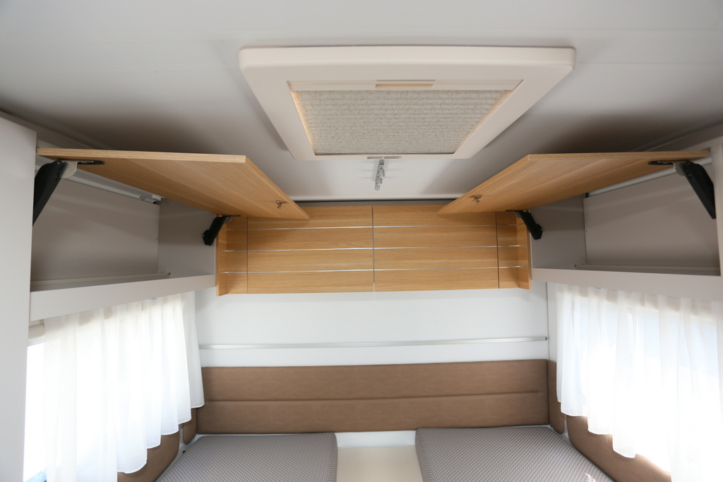 ADRIA ADORA 542 UL 新古車　ADORA 542 ULの画像