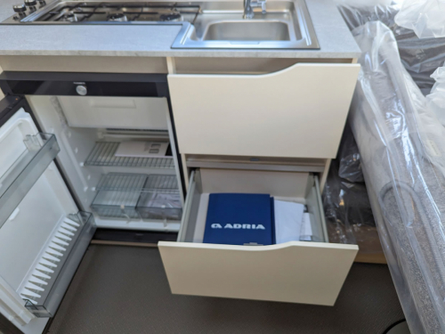 ADRIA ADORA 472 UP 大人気のトレーラー【ADORA 472UP】が入荷しました!の他画像2枚目