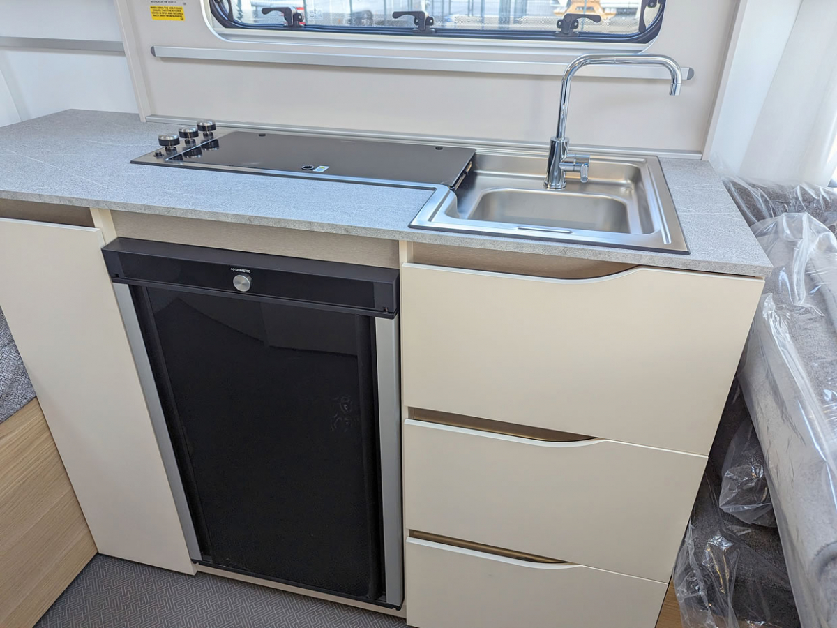 ADRIA ADORA 472 UP 大人気のトレーラー【ADORA 472UP】が入荷しました!の画像