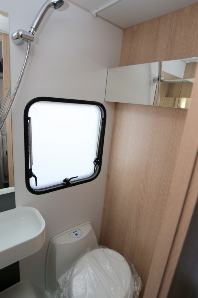 ADRIA AVIVA 422 PY AVIVA 422 PYの画像