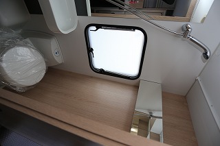 ADRIA AVIVA 422 PY AVIVA 422 PYの画像