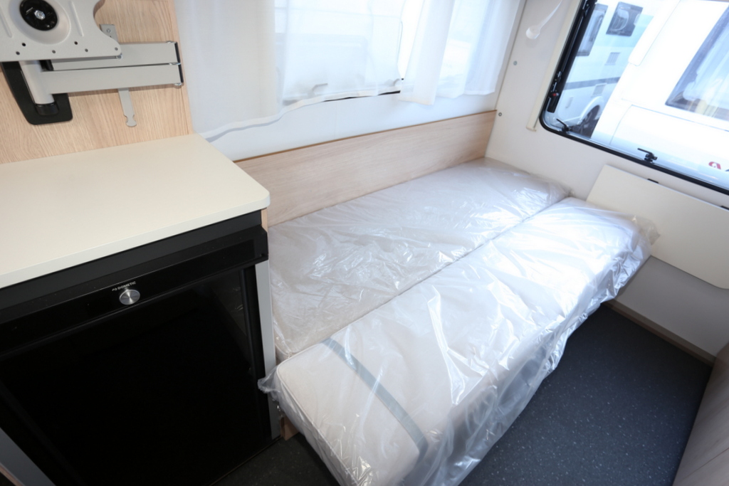 ADRIA AVIVA 422 PY AVIVA 422 PYの画像