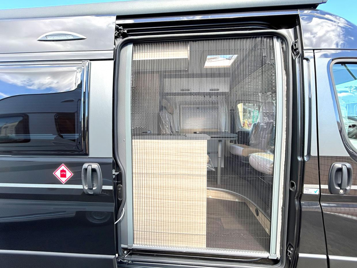 ADRIA SUN LIVING V 60SP FAMILY フィアットデュカトをベースにしたファミリー向けのモデルの画像