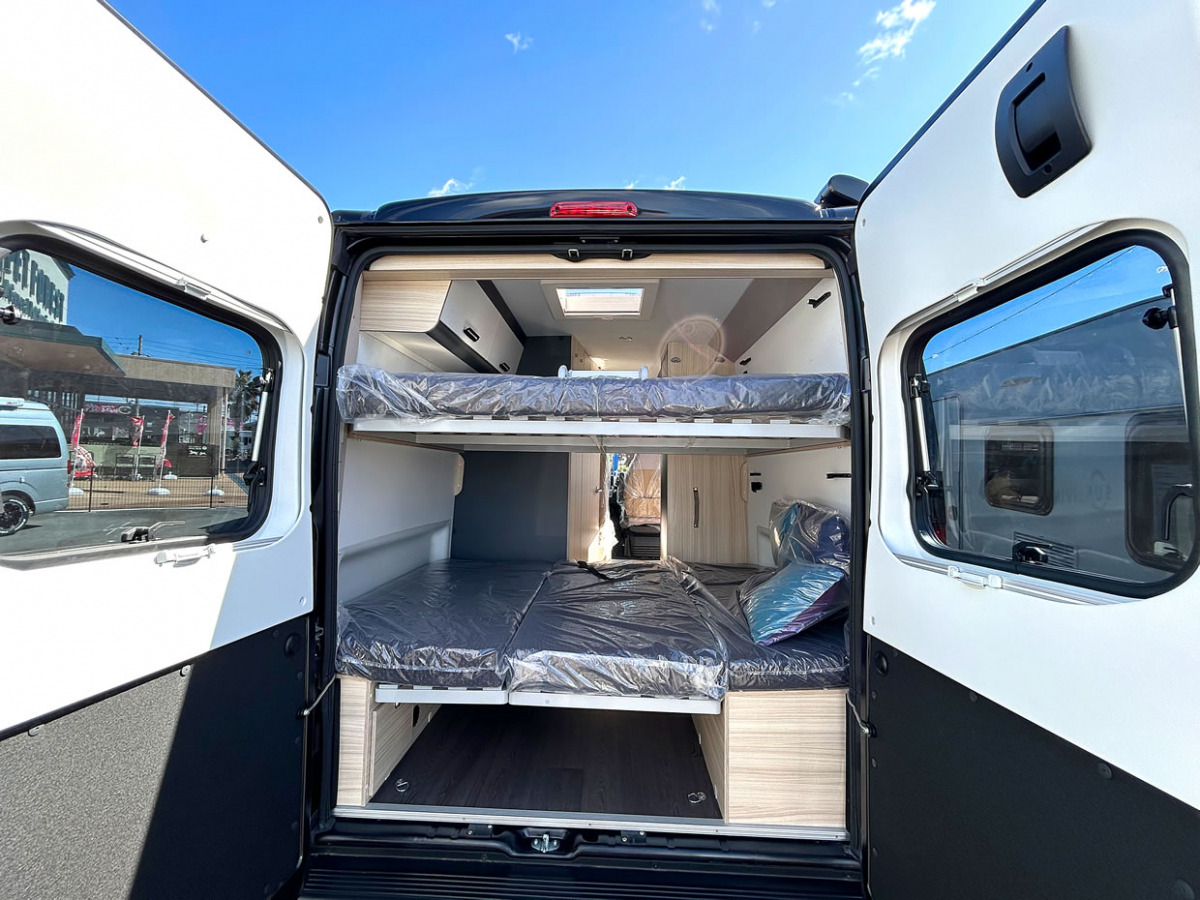 ADRIA SUN LIVING V 60SP FAMILY フィアットデュカトをベースにしたファミリー向けのモデルの画像