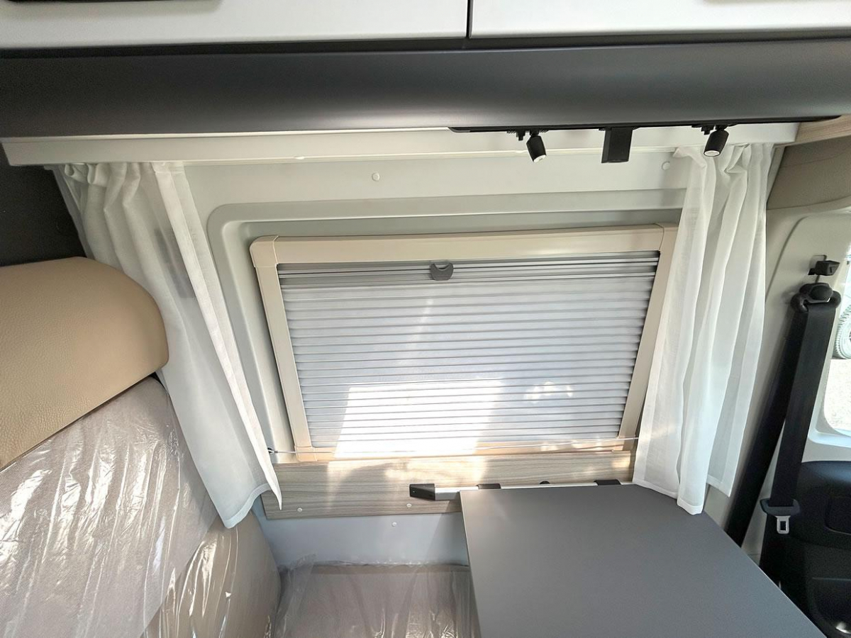 ADRIA SUN LIVING V 60SP FAMILY フィアットデュカトをベースにしたファミリー向けのモデルの画像