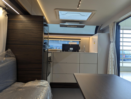 ADRIA ASTELLA 704 HP 移動可能なラグジュアリー・セカンドハウス(別荘)の他画像6枚目