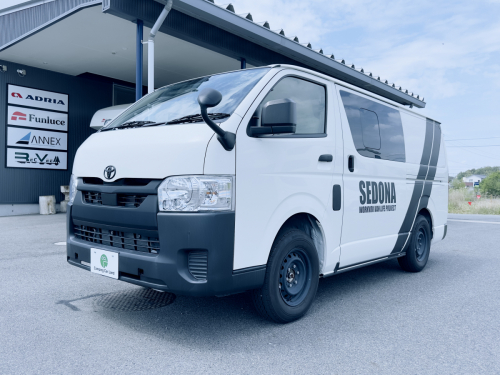 ワークヴォックス SEDONA typeⅢ<br>近年のバンライフ・ムーブメントの先駆けとなった、非常にデザイン性の高いモデル!