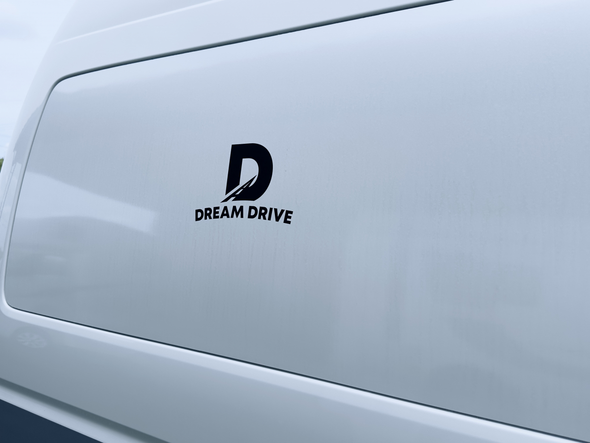 DREAM DRIVE KUMA Q スーパーロング まるで「動くタイニーハウス(小さな家)」の画像