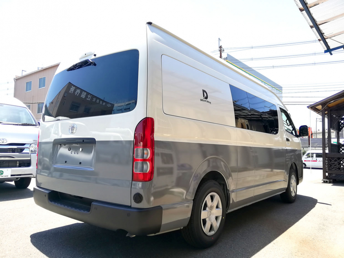 DREAM DRIVE KUMA Q  「本物の木の温もり」と「モダンなデザイン」を融合させた、ホテルライクなバンコンの画像