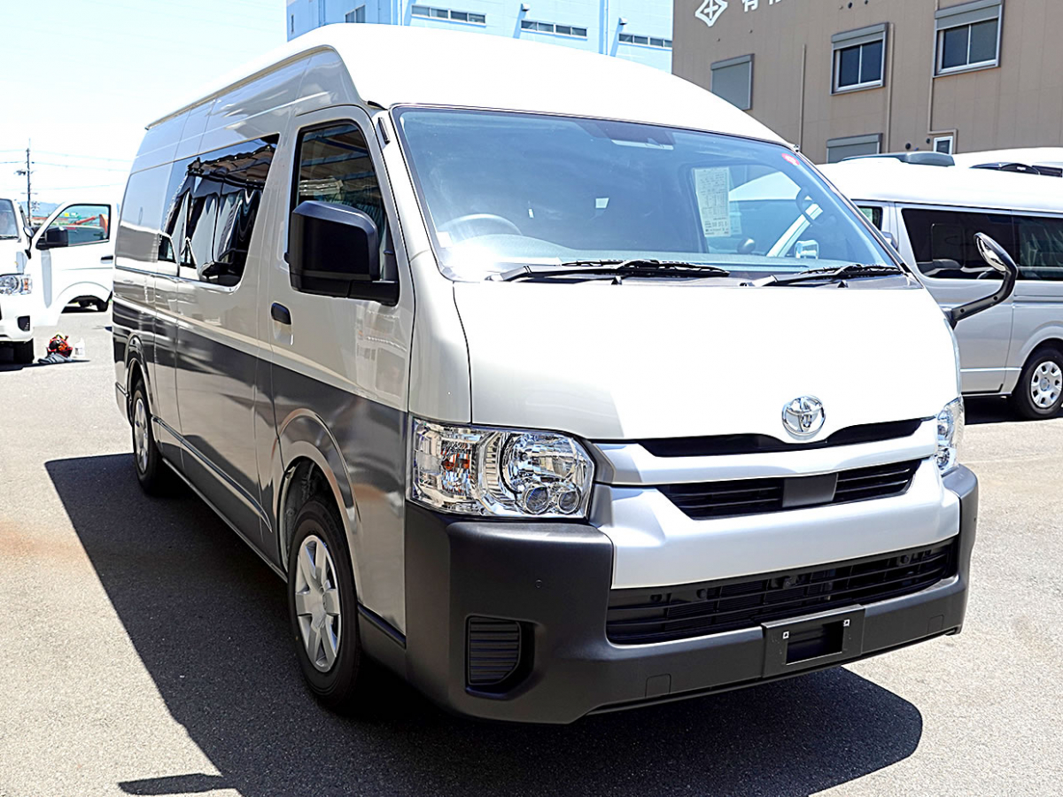 DREAM DRIVE KUMA Q  「本物の木の温もり」と「モダンなデザイン」を融合させた、ホテルライクなバンコンの画像