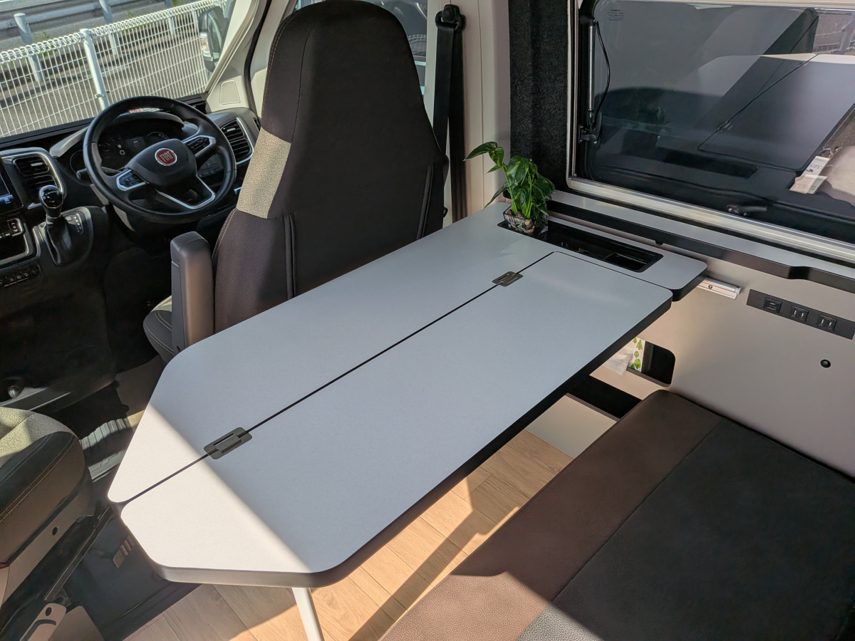 D.V.D ダーウィン D5 ハイエースからDUCATOへ・・・。進化を続けるDarwinシリーズ最新車両!の画像