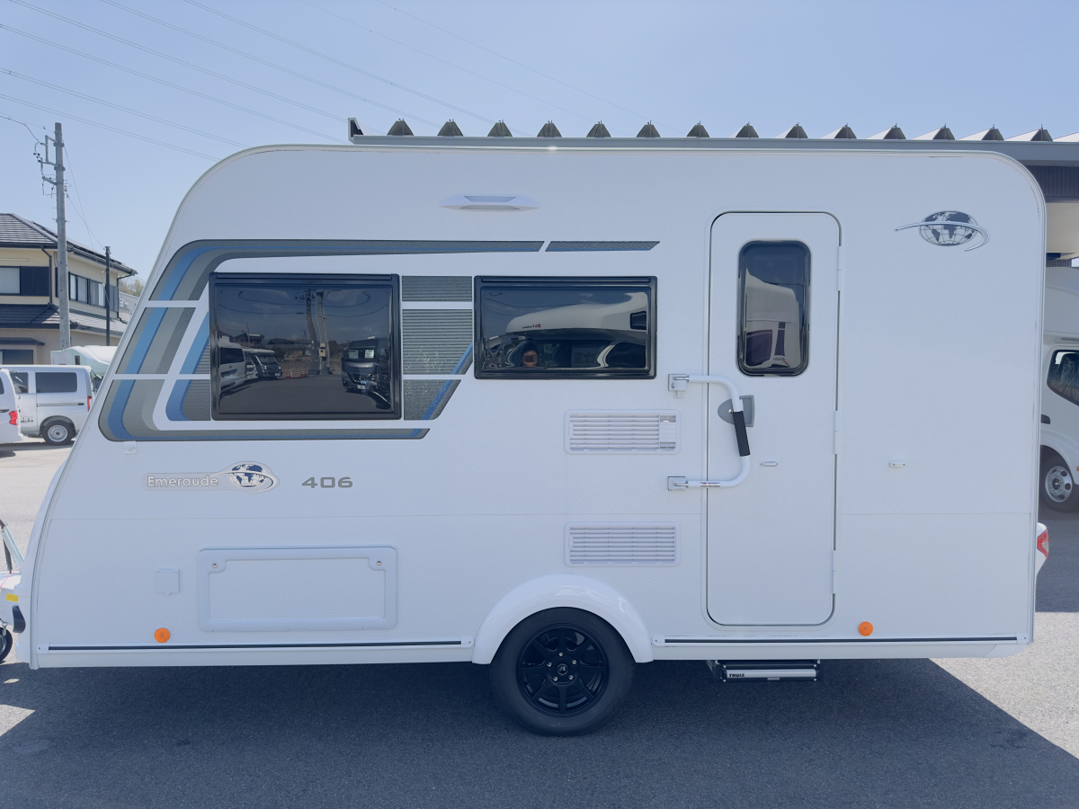 インディアナRV エメロード 406 VIP2.0 欧州の伝統的な作りと、日本の最新電装技術が融合した牽引免許不要モデル!の画像