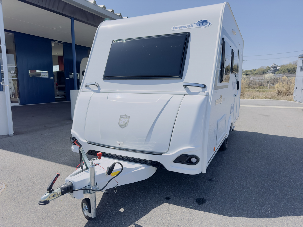 インディアナRV エメロード 406 VIP2.0 欧州の伝統的な作りと、日本の最新電装技術が融合した牽引免許不要モデル!の画像