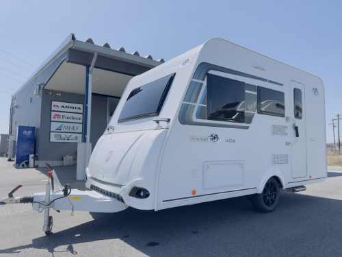 インディアナRV エメロード 406 VIP2.0<br>欧州の伝統的な作りと、日本の最新電装技術が融合した牽引免許不要モデル!