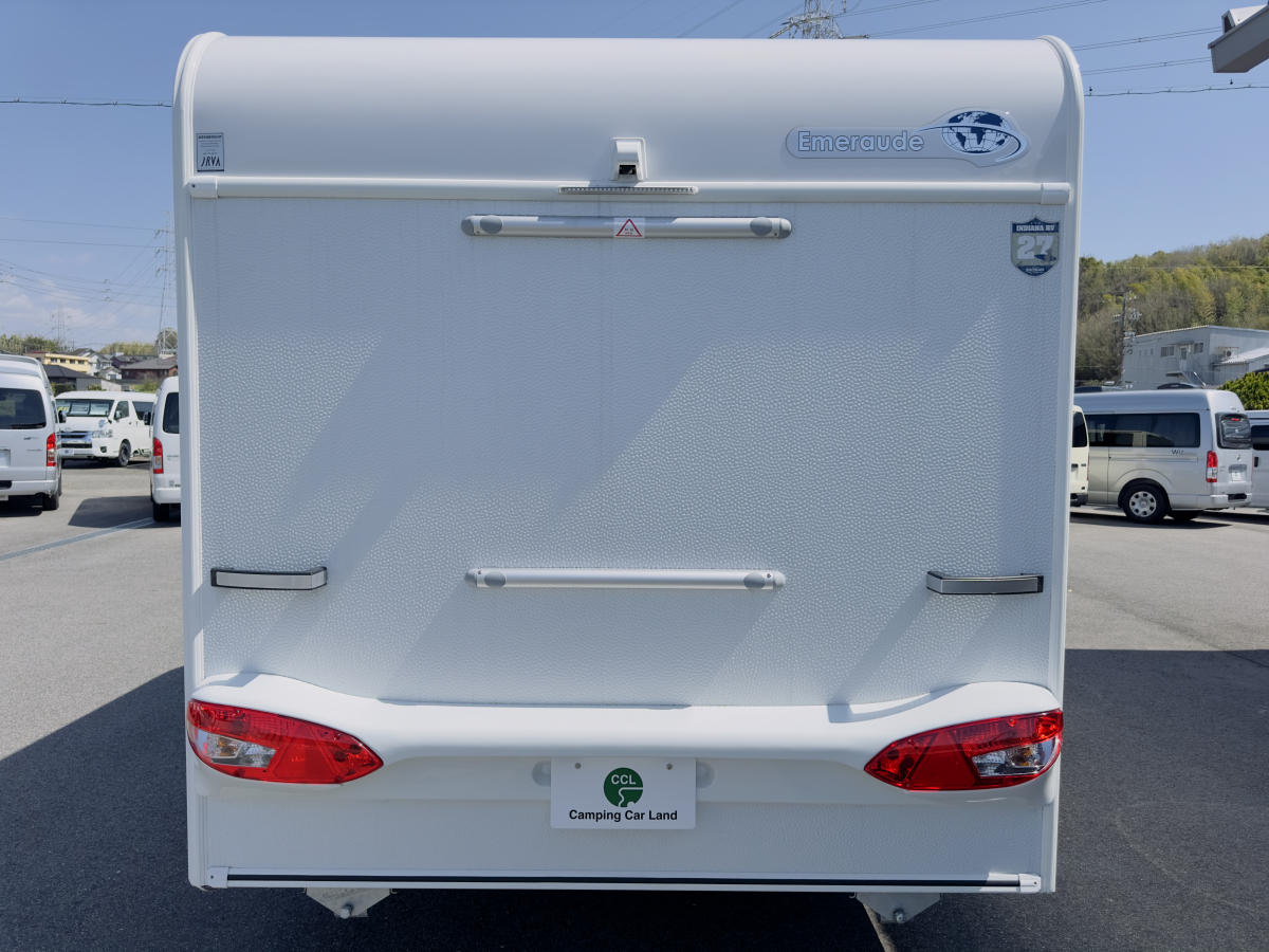インディアナRV エメロード 406 VIP2.0 欧州の伝統的な作りと、日本の最新電装技術が融合した牽引免許不要モデル!の画像