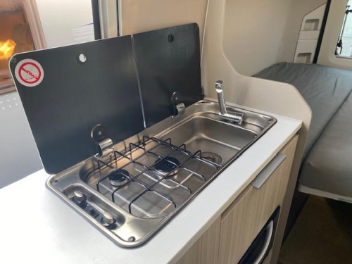 ADRIA TWIN PLUS 540SP 「最もコンパクトな機動力」と「プレミアムな居住性」を凝縮したモデルの他画像6枚目