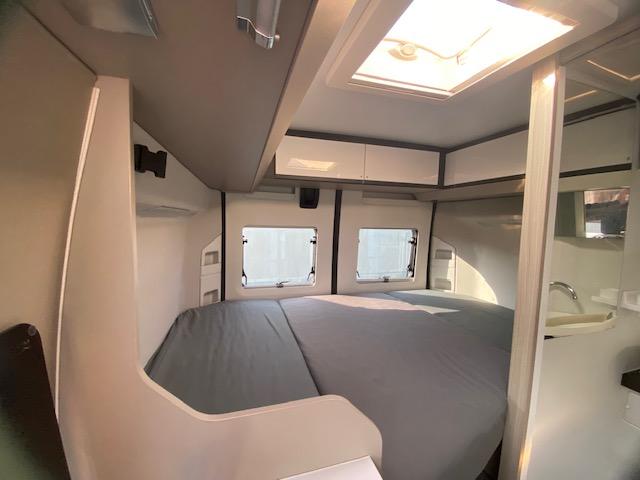 ADRIA TWIN PLUS 540SP 「最もコンパクトな機動力」と「プレミアムな居住性」を凝縮したモデルの画像