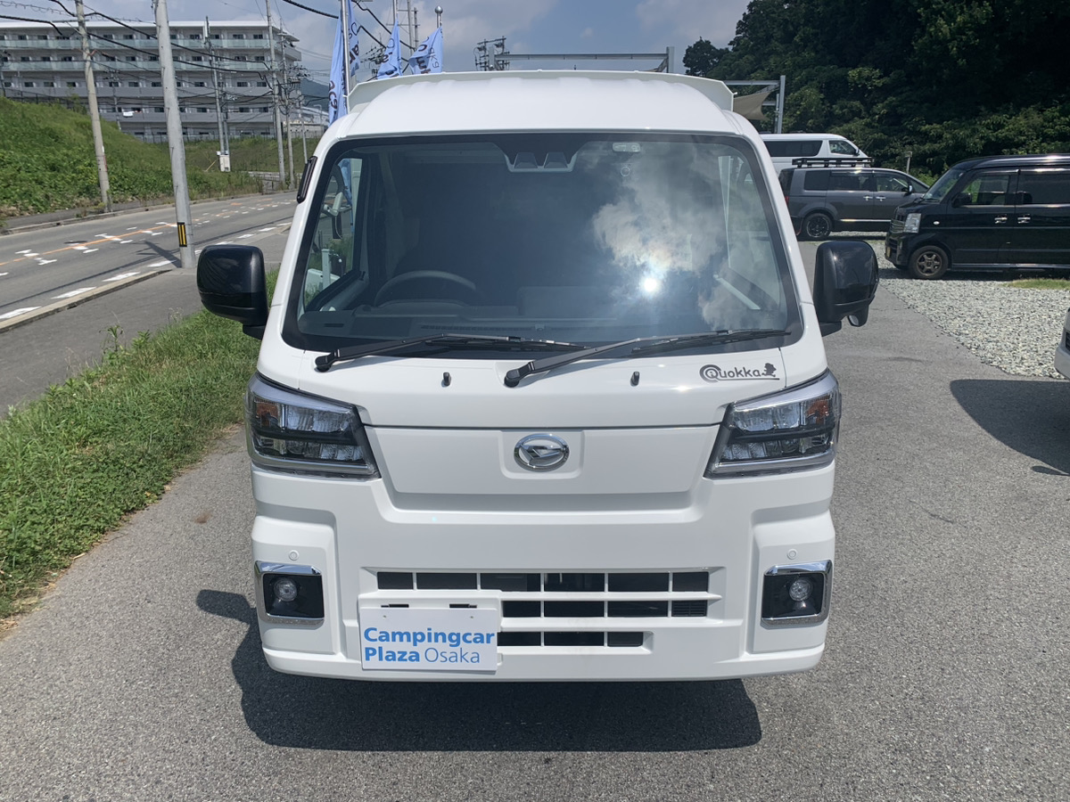 その他 クオッカ 令和6年式 4WD ダイハツ・ハイゼット トラックをベースにした「富士の麓、静岡産のヒノキ」を惜しみなく使用した軽キャンパー!の画像