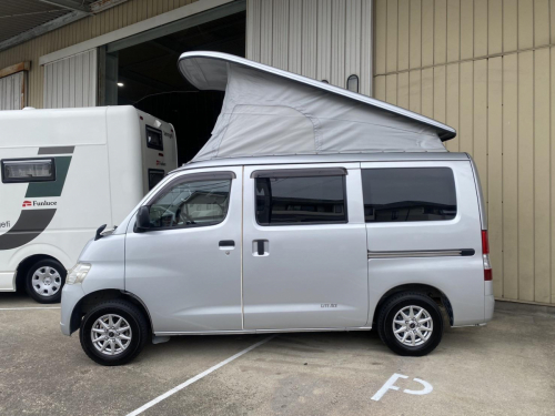キャンピングカー広島 ピコ POPUPカレントキャンパー ミニバンよりも小さいコンパクトサイズを追求したバンコンの他画像3枚目