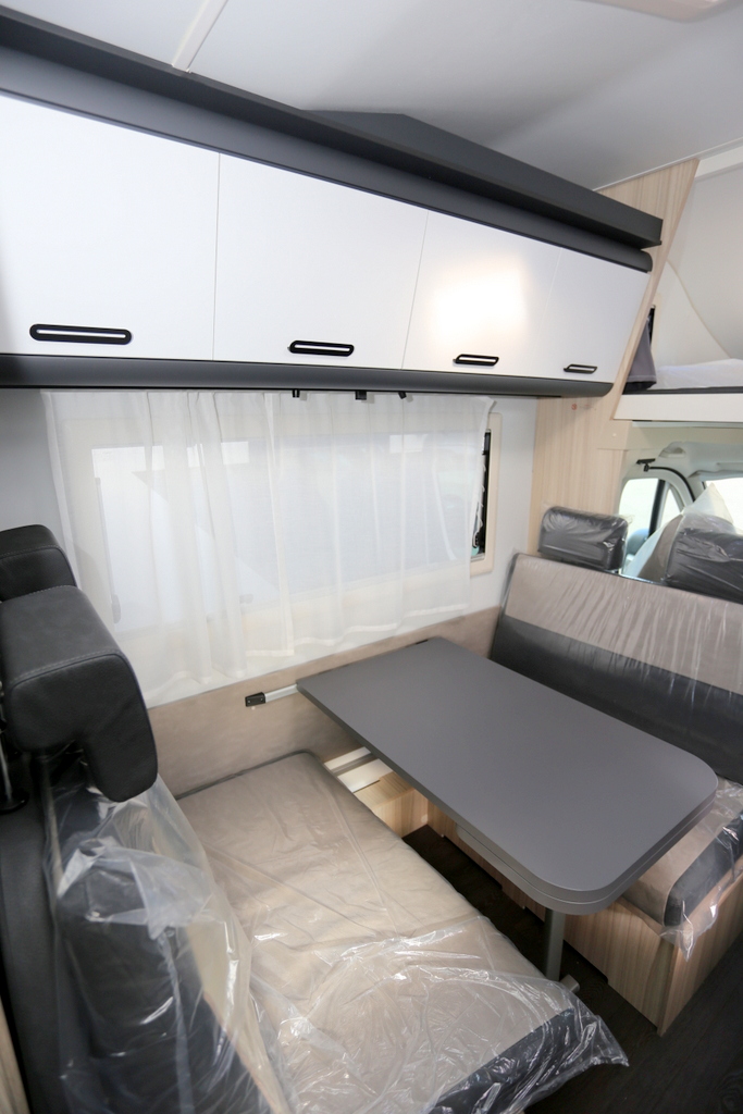ADRIA SUN LIVING A 75DP SUNLIVING　A75DPの画像