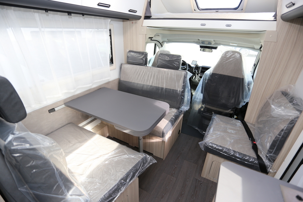ADRIA SUN LIVING A 75DP SUNLIVING　A75DPの画像