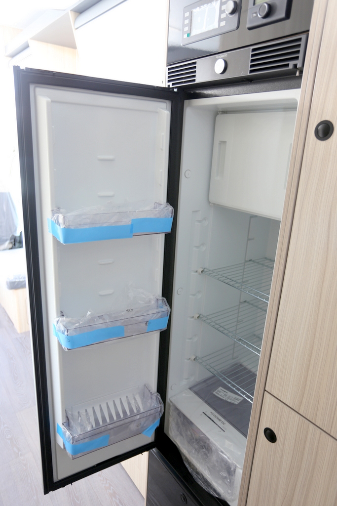 ADRIA SUN LIVING A 75DP SUNLIVING　A75DPの画像