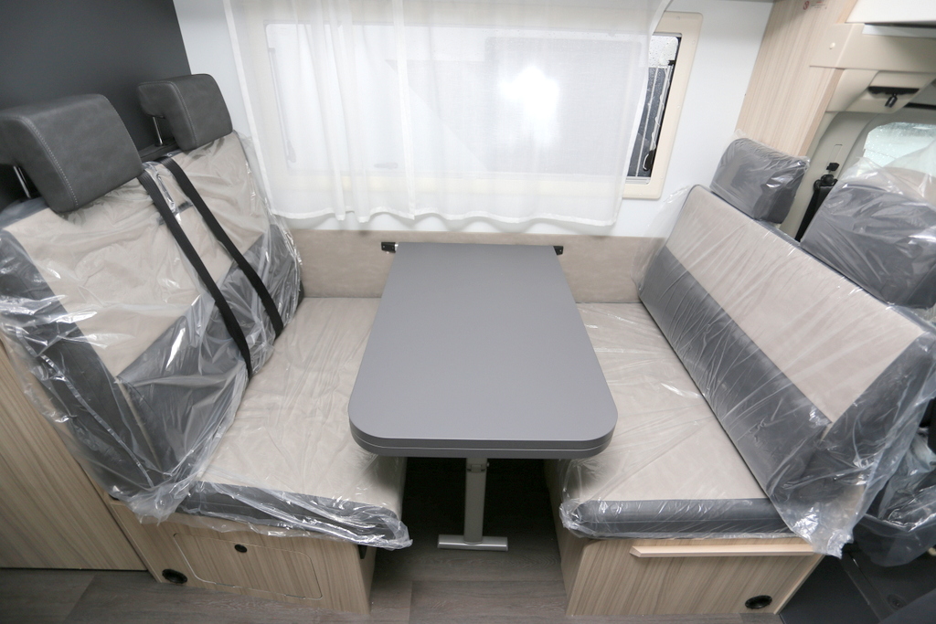 ADRIA SUN LIVING A 75DP SUNLIVING　A75DPの画像