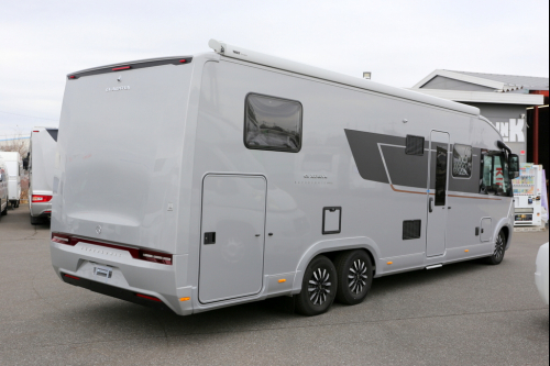 ADRIA SUPERSONIC 890 LL A NEW STAR TODAY. ICON TOMORROW.の他画像3枚目