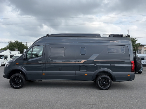 ADRIA SUPERTWIN MB 700 SGX FOR YOUR WILDER SIDE. アドリア待望の4×4 アドベンチャーモデルの他画像3枚目