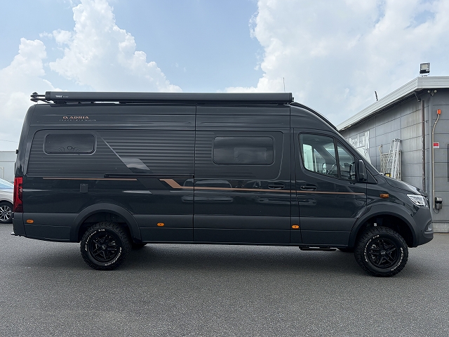 ADRIA SUPERTWIN MB 700 SGX FOR YOUR WILDER SIDE. アドリア待望の4×4 アドベンチャーモデルの画像